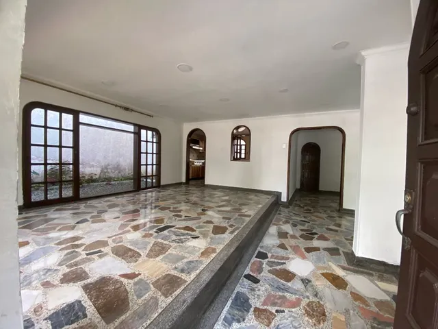 Se vende Casa Comercial Pereira, Alamos