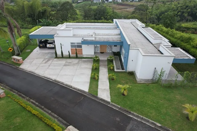 Se vende casa campestre, Pereira, Via Armenia
