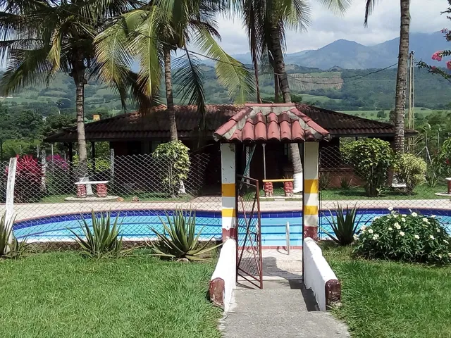 Se Vende CASA DE VERANO En El Km 41, Manizales - Foto 4