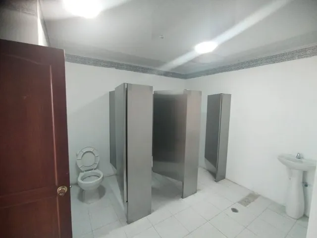 SE ARRIENDA EDIFICIO PEREIRA, CENTRO - Foto 9