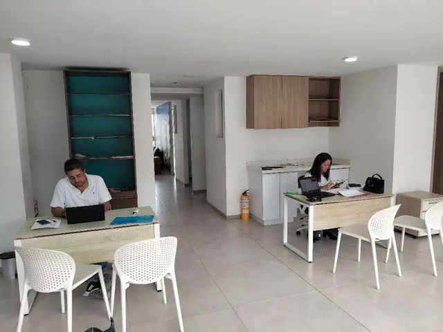 Se Arriendan Locales Pereira Avenida 30 de Agosto - Foto 2