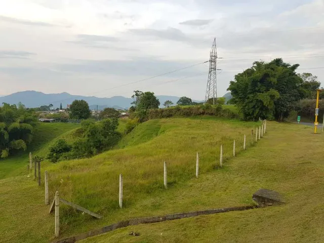 Se vende lote en punto 30 Pereira
