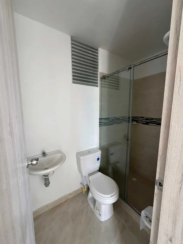 Se vende apartamento en Pereira Condina - Foto 4