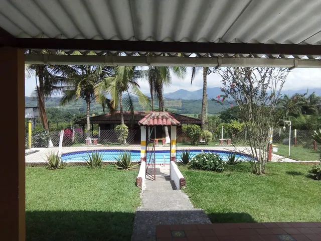 Se Vende CASA DE VERANO En El Km 41, Manizales - Foto 5