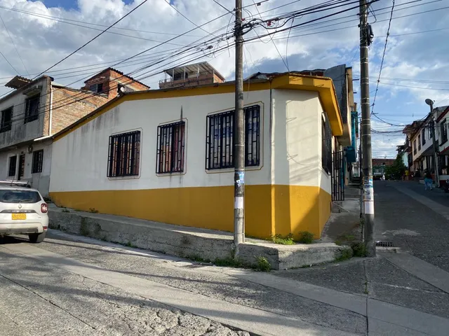 SE VENDE CASA DOSQUEBRADAS, JAPON - Foto 2