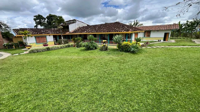 Se vende Finca Hotel Alcala Valle - Foto 3