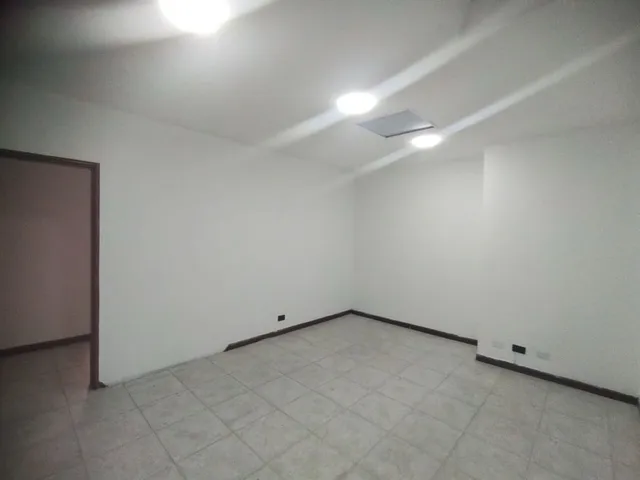 SE ARRIENDA EDIFICIO PEREIRA, CENTRO - Foto 11
